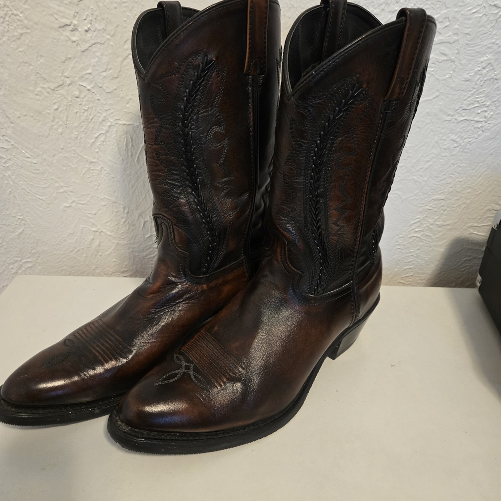 Vibram Dark Brown Western Boots